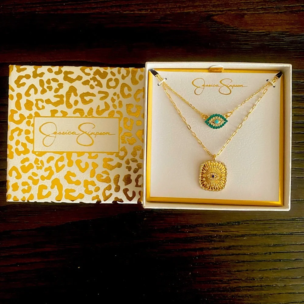 NEW Jessica Simpson necklace